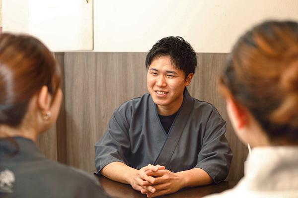 店長や統括MGRが定期面談をしているので悩みや疑問を相談できます！