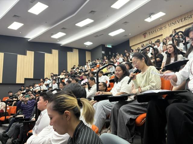 大学での和食の講義